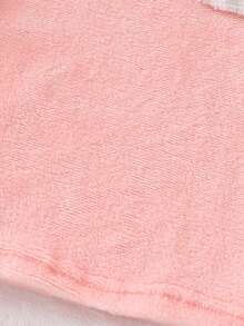 SHEIN 2pcs Girls Plush Plaid Long Sleeve Top And Pants Casual Comfortable Soft Pajama Set Girls Lounge Set Kids Pajama Set Girls Comfy Set Sleep Wear Set Pajamas Set Two Piece - Light Grey - View 5