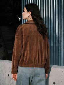 Airlisse Veste courte élégante pour femmes, col à revers, manches longues, avec poches décoratives. Doublure thermique épaisse, fermeture éclair, coupe slim - Marron - Voir 7