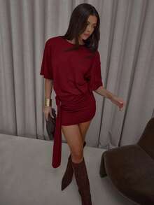 MSMUSERA Vestido camiseta con hombros cuadrados, ajuste holgado, detalle de anillo drapeado, estilo urbano, lindo, elegante, casual, sexy, para salir, - Burdeos - Ver 5