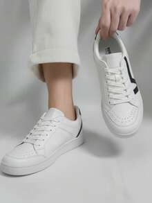 Men Tennis & Racquet Sport Shoes - White - View 1