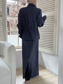 Livesso Conjunto de 2 piezas de chaqueta/camisa informal con bolsillos grandes y cintura con cordón, y falda recta para mujer, estilo de moda casual de calle para el otoño