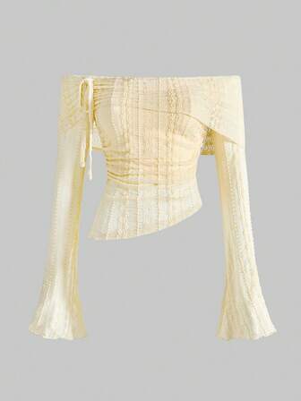 Fairycore توب بأكمام طويلة مكشكش بأكتاف مكشوفة وأكمام واسعة من الدانتيل بطراز Y2K