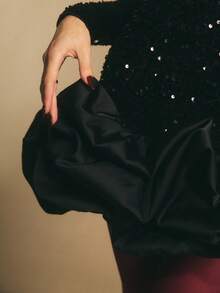 Poéselle Women's Dress Black Sequin Bubble-Hem Mini Dress – Long-Sleeve Statement Party & NYE Cocktail Outfit Black Sequin Dress Bubble Hem Dress Long Sleeve Cocktail Dress Statement Mini Dress Holiday Party Outfit NYE Dress Women's Solid Color Round Neck Long Sleeve Sequin Ruffle Hem Elegant Mini Dress Winter Dress Women Winter Clothes For Women Fall/Winter Christmas Party Dress Christmas Outfit For Women New Year Dress Elegant Dresses For Women Sequin Dress Black Dress