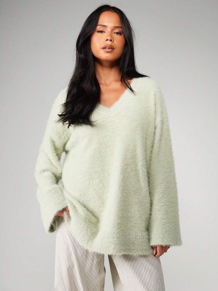 MISSGUIDED Oversized V Neck Fuzzy Knit Sweater For Winter Fall Cozy Casual Pullover Jumper