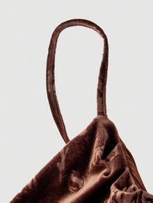 SHEIN MOD 吊带前褶皱腰部喇叭形丝绒棕色连衣裙，派对女士连衣裙，新年派对连衣裙，新年女士连衣裙，新年夜连衣裙，棕色新年连衣裙，节日连衣裙，节日服装，圣诞老人连衣裙，酒红色连衣裙 - 棕色 - 查看 3