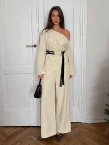 Aloruh Bộ áo sơ mi dài tay lệch vai đơn giản + quần dài - Màu Khaki - Xem 1