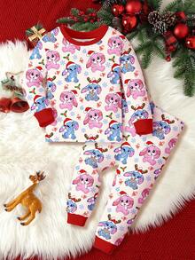 SHEIN Fröhliche Weihnachten! Cremeweiß und Weihnachtsrot Kontrast, Weihnachtsserie süßer Stich, Rentier, Stich Weihnachtsmann Mütze, Schleife Zuckerstange, Schneeflocken Muster, Kleine Mädchen Lässig einfach warm und weich Langarm Pyjama Set geeignet für Herbst/Winter Zuhause Passform, für Weihnachten, Neujahr, Alltagstragen, Kleine Mädchen Pyjamas Set, Weihnachtspyjamas, Kuschelige Passform Einzelpyjamas, Langarm Kuschelige Passform 2 Stücke Pyjamas