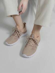 Men Tennis & Racquet Sport Shoes - Baby Pink - View 2