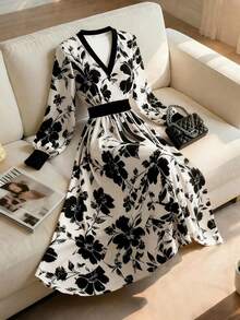 GlowEve Women's Elegant Floral Print V-Neck Dress - Multicolor - View 3