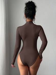 Firerie Bodysuit Kerah Ruffle Merah yang Elegan, Modern & Seksi, Serbaguna untuk Kasual, di Rumah & Berjejaring, Musim Gugur/Dingin, Pakaian Musim Gugur untuk Wanita - Coffee Brown - View 3