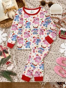 SHEIN Fröhliche Weihnachten! Cremeweiß und Weihnachtsrot Kontrast, Weihnachtsserie süßer Stich, Rentier, Stich Weihnachtsmann Mütze, Schleife Zuckerstange, Schneeflocken Muster, Kleine Mädchen Lässig einfach warm und weich Langarm Pyjama Set geeignet für Herbst/Winter Zuhause Passform, für Weihnachten, Neujahr, Alltagstragen, Kleine Mädchen Pyjamas Set, Weihnachtspyjamas, Kuschelige Passform Einzelpyjamas, Langarm Kuschelige Passform 2 Stücke Pyjamas