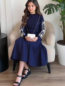 Lässiger Schul-Stil für Tween Mädchen, locker geschnittenes Sweatshirt-Kleid mit Spitzenbesatz, Schleifenapplikation, Patchwork und Rüschensaum, thermisch gefüttert, marineblau, Herbst-Winter-Kleidung für Frauen, Marineblau Tween Mädchen Kleid, Marineblau Tween Mädchen Langarm-Kleid - marineblau - Übersicht 1