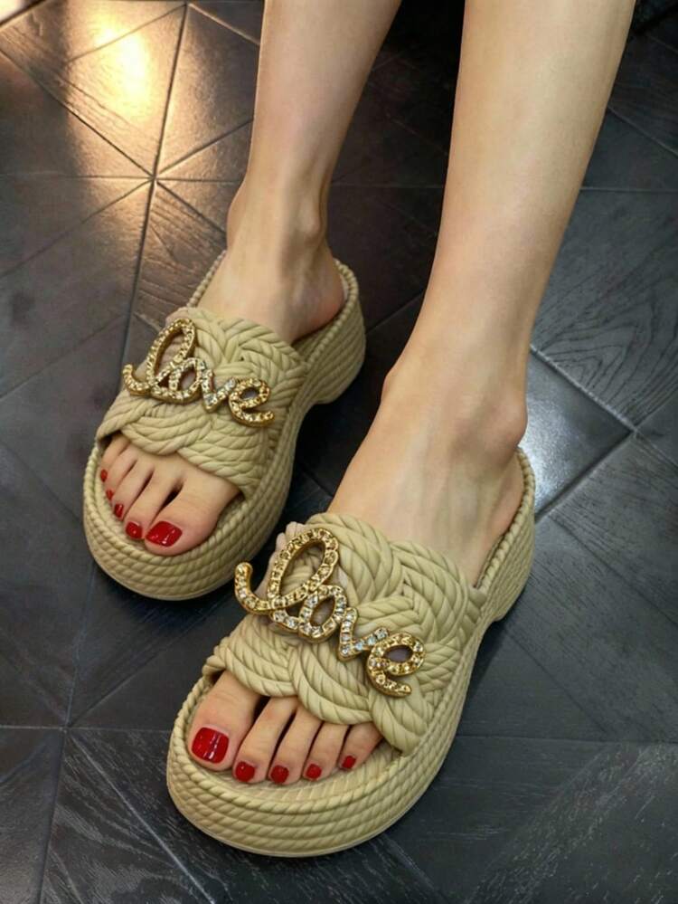 Sandalia chancla para mujer con banda trenzada y letras brillantes, punta redonda, suela gruesa impermeable estilo casual para playa y paseo - Verde - Añade 2