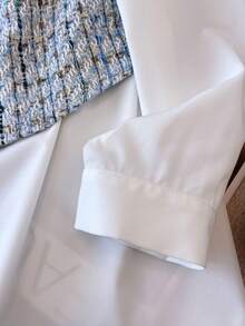 SHEIN Clasi Bộ 2 món cho nữ cỡ lớn: Áo sơ mi dài tay thường ngày và áo hai dây - Xanh và trắng - Xem 4