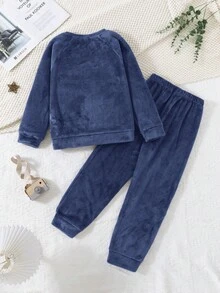 SHEIN 青少年男孩秋冬字母图案插肩袖毛绒睡衣套装 - 寶藍色 - 查看 2