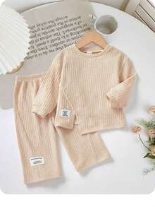 SHEIN 2 件 Babygirl 休闲针织卡其色长袖上衣和松紧腰裤套装，秋冬 - 杏色 - 查看 1