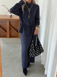 Livesso Conjunto de 2 piezas de chaqueta/camisa informal con bolsillos grandes y cintura con cordón, y falda recta para mujer, estilo de moda casual de calle para el otoño