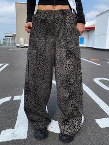 DAZY Women's Elastic Waist Leopard Print Cargo Jeans Y2k - Brown - View 2