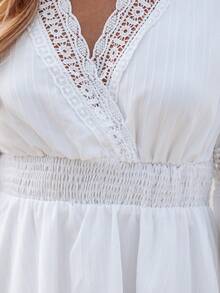 Sylviya 休闲女式蕾丝拼接喇叭袖白色度假短款迷你连衣裙 白色夏季连衣裙 全白女装 白色毕业礼服 女装 夏季音乐会服装 女士锐舞服装 节日白色连衣裙 优雅毕业礼服 女士夏季连衣裙 女士夏季服装 女士太阳裙 - 白色 - 查看 3