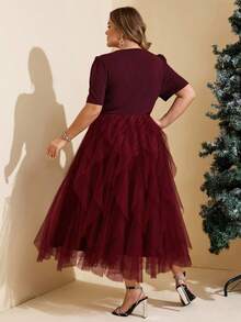 SHEIN CURVE+ Elegantes Sommerkleid in Übergröße mit V-Ausschnitt, Mesh-Einsätzen und kurzen Ärmeln, burgunderrot - Rot - Übersicht 2