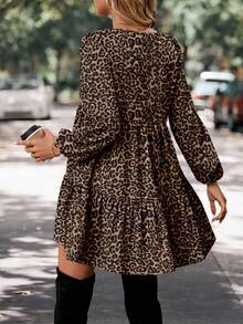 SHEIN LUNE Vestido casual de mujer con cuello en V, estampado floral, mangas farol y volante en el bajo, adecuado para otoño/invierno, estampado de leopardo