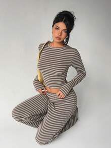 Aloruh 女士休闲家居睡衣套装，包括条纹圆领长袖 T 恤和宽松直筒条纹裤，适合日常穿着、运动、秋冬季 - 咖啡棕 - 查看 9