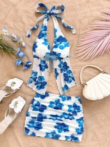SHEIN x Eduarda Gutierrez Soleia 女式度假花卉印花针织网眼吊带蝴蝶结露背交叉仿花装饰吊带上衣和褶饰迷你裙套装，适合海滩、波西米亚风、度假 - 藍白色 - 查看 4