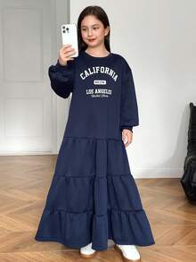SHEIN 少女休闲宽松圆领落肩加州洛杉矶标语印花保暖内衬荷叶边下摆长款卫衣连衣裙，海军蓝 - 寶藍色 - 查看 5