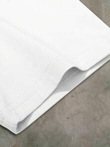 Manfinity EMRG Men's Cyberpunk Liberty Statue Print T-Shirt | Retro Future Star Pattern Short Sleeve Top | Cool Street Hip-Hop Loose Crew Neck Tee | Personalized Cyber Punk Style Fashion Item, Round Neck Short Sleeve Casual Summer Versatile All-Over Print T-Shirt - Multicolor - View 3