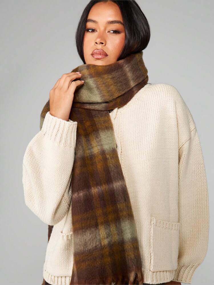 MISSGUIDED Plaid Scarf With Fringe Details