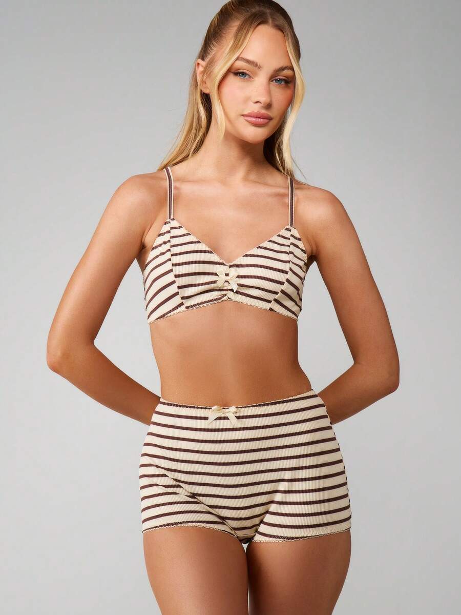 MISSGUIDED Christmas Ribbed Stripe Bralette And Boyshort Underwear Set With Lace Trim Details - Apricot - View 1