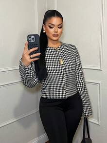 SHEIN SXY Elegant Black & White Plaid Metal Button Long Sleeve Jacket,Winter Clothes For Women,Elegant,Business Casual Outfits Women ,Teacher , Blazer Women ,Houndstooth Jacket ,Classy Outfits Women Outfit Women