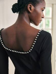 Maija 女士黑色方领、宽领口、常规肩部、长袖、收腰、修身、H 型、后开衩，方便行走、商务休闲连衣裙、办公室着装、低调优雅、城市通勤、杂志编辑推荐、城市社交、度假、派对装、多功能、修身、街头服饰、咖啡厅休闲风格、中长连衣裙 - 黑色 - 查看 3