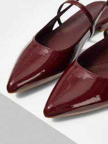 MOTF PREMIUM 女士时尚尖头平底鞋， FALL 勃艮第平底鞋，适合新年假期、情人节