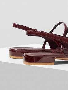 MOTF PREMIUM 女士时尚尖头平底鞋， FALL 勃艮第平底鞋，适合新年假期、情人节