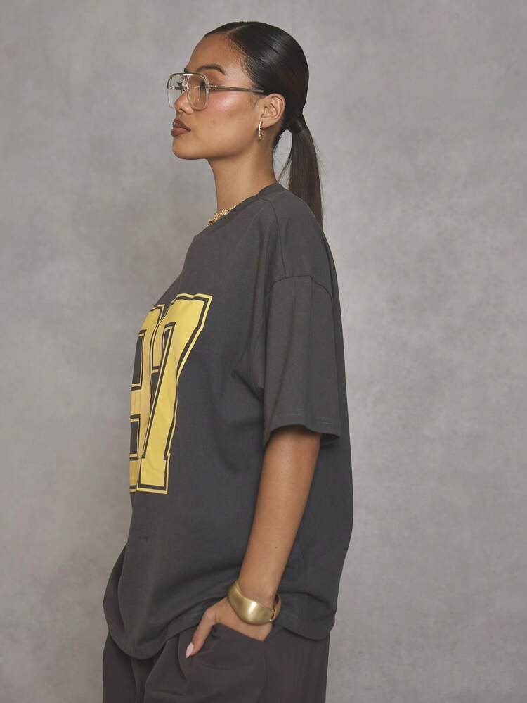 2026 Soft, Oversized Round Neck T-Shirt With Embroidery, Casual, Cute, Loose Fit, For Holidays, Comfortable Streetwear, Elegant Spring And Summer Top For Vacation. - 黑暗的 - 查看 4