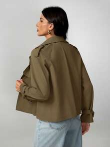 SHEIN Tall 女款短版鈕扣翻領雨衣 英式時尚卡其色正裝下擺風衣 長袖 秋冬日常舒適穿著 卡其色上衣外套 女款休閒夾克 夏季寬鬆短版夾克 高個子女性適用 - 軍綠色 - 查看 2