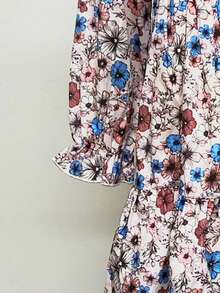 Vestido casual de manga larga con estampado floral pequeño para niña