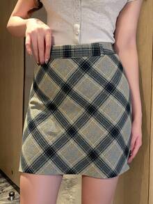 DAZY Chân váy suông kẻ caro cạp cao thường ngày cho nữ - màu xanh lá - Xem 3