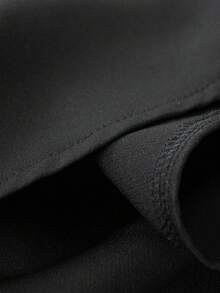 GlowEve CURVE 大码女式优雅圆领派对通勤腰部收紧短袖A字珍珠装饰连衣裙 - 黑色 - 查看 3