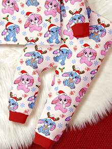 SHEIN Fröhliche Weihnachten! Cremeweiß und Weihnachtsrot Kontrast, Weihnachtsserie süßer Stich, Rentier, Stich Weihnachtsmann Mütze, Schleife Zuckerstange, Schneeflocken Muster, Kleine Mädchen Lässig einfach warm und weich Langarm Pyjama Set geeignet für Herbst/Winter Zuhause Passform, für Weihnachten, Neujahr, Alltagstragen, Kleine Mädchen Pyjamas Set, Weihnachtspyjamas, Kuschelige Passform Einzelpyjamas, Langarm Kuschelige Passform 2 Stücke Pyjamas