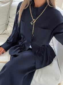 Livesso Conjunto de 2 piezas de chaqueta/camisa informal con bolsillos grandes y cintura con cordón, y falda recta para mujer, estilo de moda casual de calle para el otoño