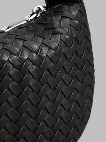 Ontre 女士柔软压纹编织图案半圆形手提包，浓缩咖啡棕色 - 黑色 - 查看 4