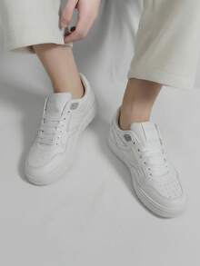 Men Tennis & Racquet Sport Shoes - White - View 2