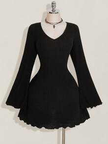 SHEIN ICON 女式复古简约V领喇叭袖毛绒罗纹黑色紧身连衣裙，秋冬 - 黑色 - 查看 7