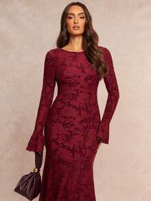Silquee 女式秋冬提花镂空露背修身长袖鱼尾裙 - 酒紅色 - 查看 3