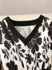 GlowEve Women's Elegant Floral Print V-Neck Dress - Multicolor - View 5