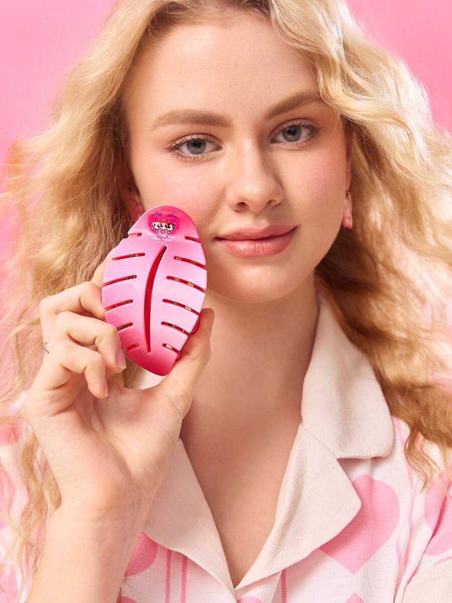 FanGlow THE POWERPUFF GIRLS X SHEIN 心形叶子设计发夹，采用优质材料制成的实用耐用的头发固定工具，鲨鱼夹采用新技术内部弹簧设计，防止头发被拉扯，适合日常使用或在聚会和聚会时佩戴。 - 西瓜紅 - 查看 1