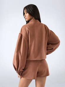 LYSMO Bộ 2 món áo khoác cổ đứng dài tay trễ vai màu trơn và quần short thường ngày cho nữ, mùa thu - Màu Tím - Xem 2