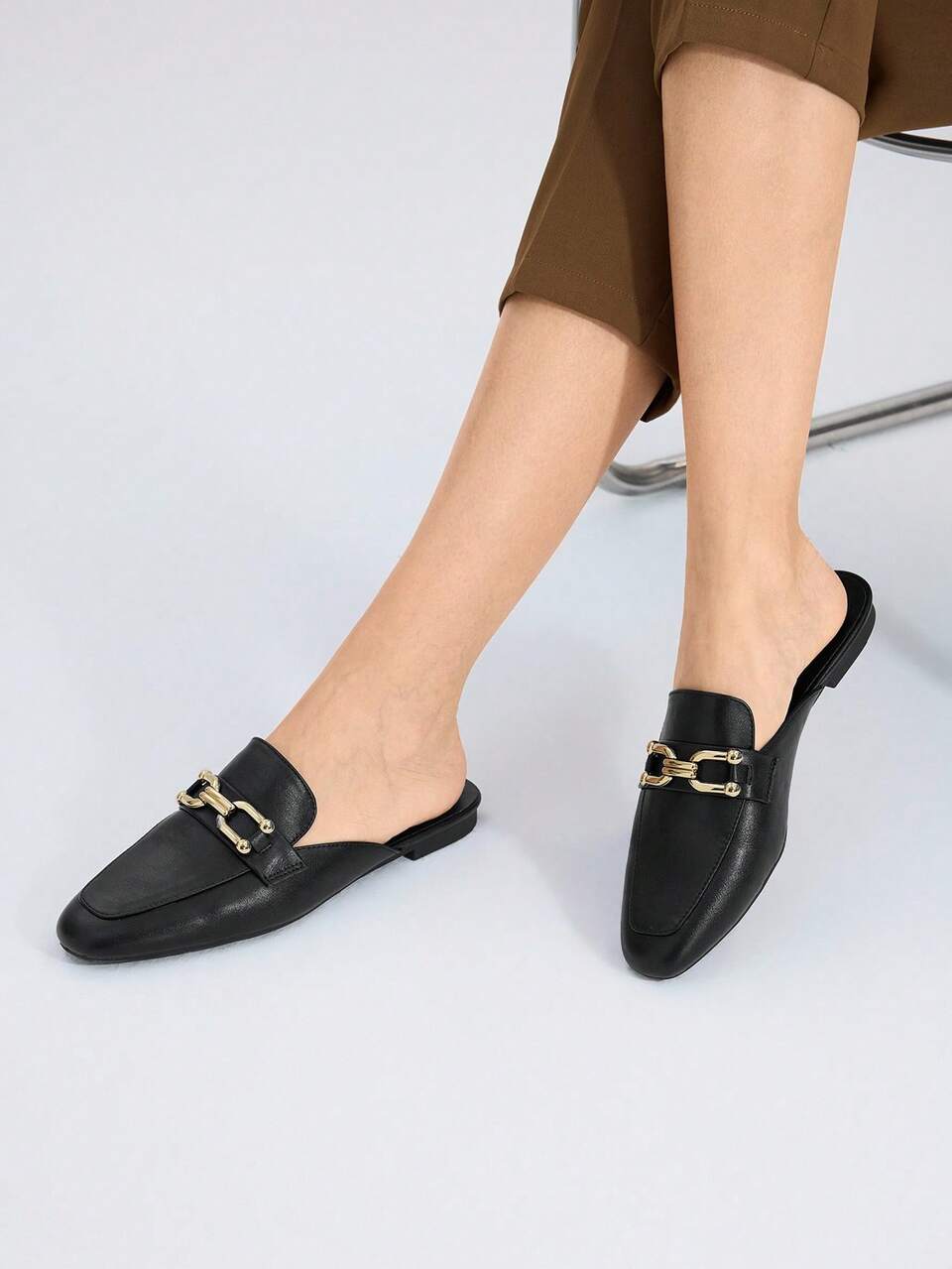 CASUAL COMFORTABLE METALLIC DETAIL FLATS, FOR NEW YEAR HOLIDAY, SPRING SHOES SPRING BREAK EASTER SPRING SHOES